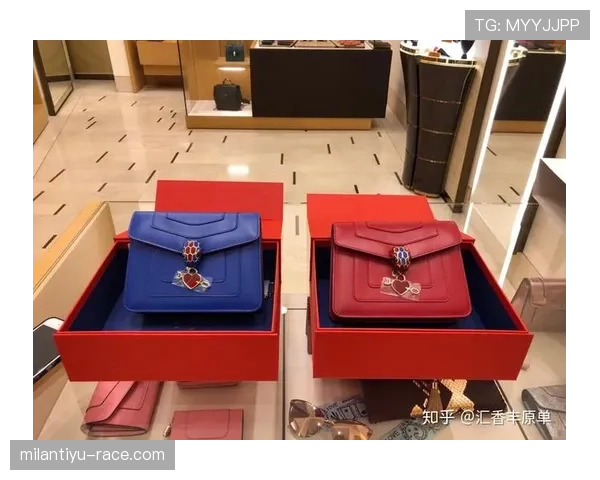 梁伟铿训练完直接去奢侈品店刷卡? 梁伟铿训练完直接去奢侈品店刷卡?